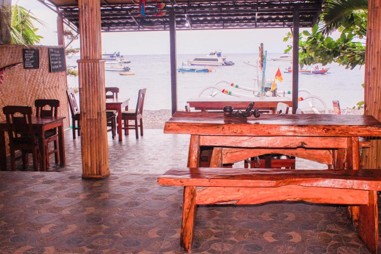 Coconut Beach Bungalows & Warung Αμέντ Εξωτερικό φωτογραφία