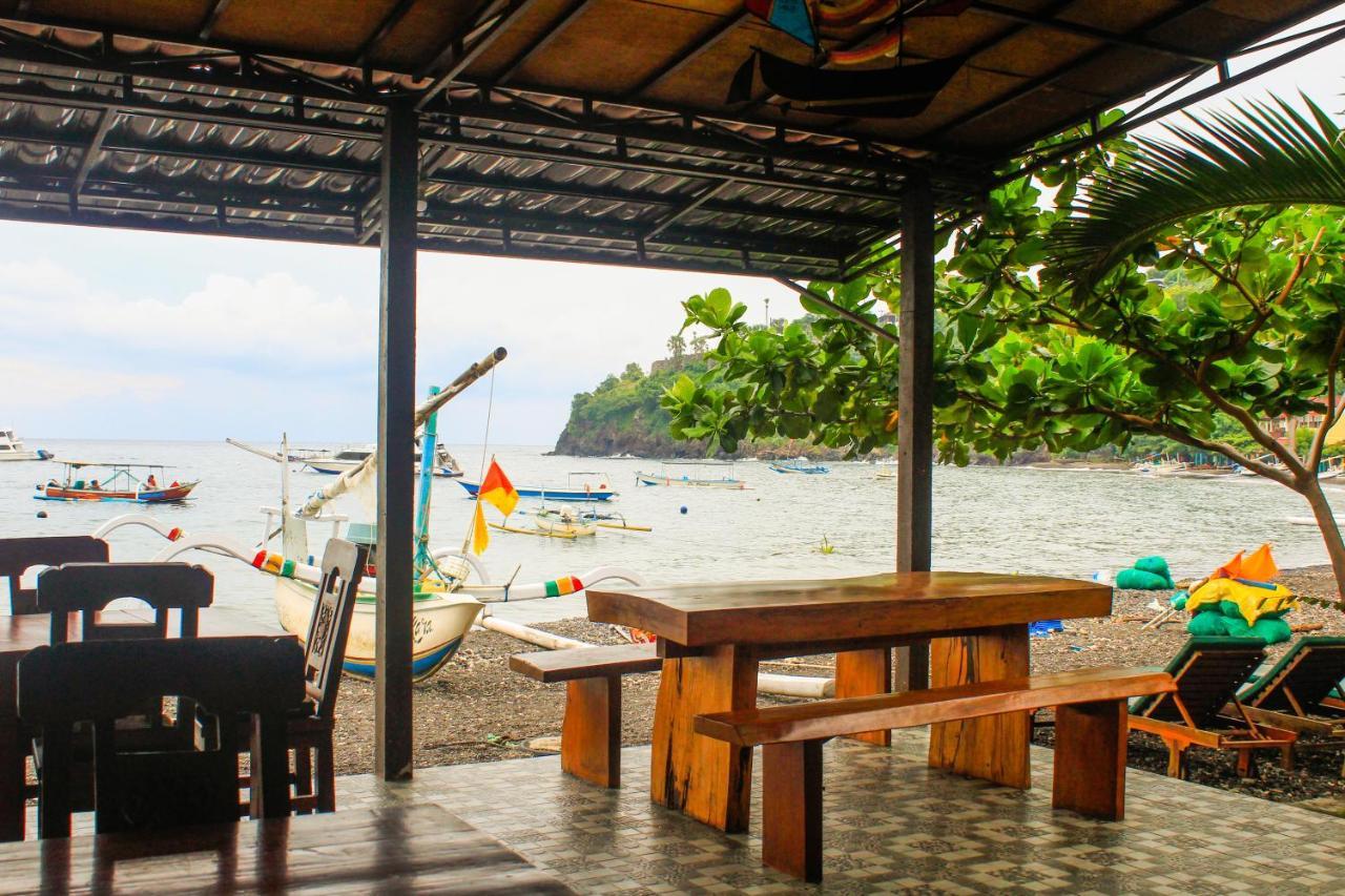 Coconut Beach Bungalows & Warung Αμέντ Εξωτερικό φωτογραφία